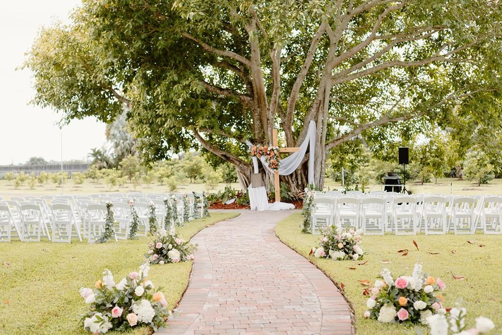 The Best Wedding Venue in Miami Ranch Wedding Cinco Farm